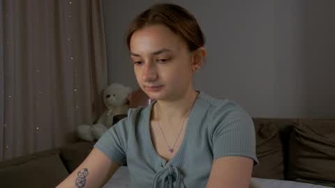 Snapshot of lelia_vibe chatting on May 29, 11:36 pm Lelia online show from May 29, 11:36 pm