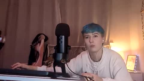 Snapshot of lemonmczesty chatting on October 26, 8:48 pm lemonmczesty online show from October 26, 8:48 pm