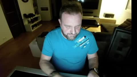 Ange online show from December 21, 6:34 pm