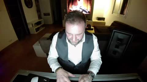 Ange online show from January 11, 8:43 pm