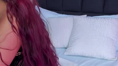 Snapshot of lena_clark chatting on September 28, 7:58 am L E N A online show from September 28, 7:58 am