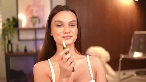 Lena Laurent online show from May 31, 9:05 am