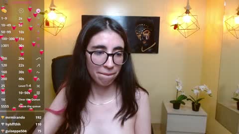 Snapshot of lena_roses chatting on January 10, 2:35 am Lena online show from January 10, 2:35 am