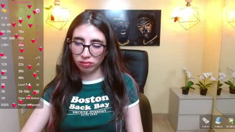 Snapshot of lena_roses chatting on January 11, 10:07 pm Lena online show from January 11, 10:07 pm