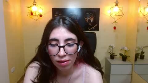 Snapshot of lena_roses chatting on March 2, 12:09 am Lena online show from March 2, 12:09 am