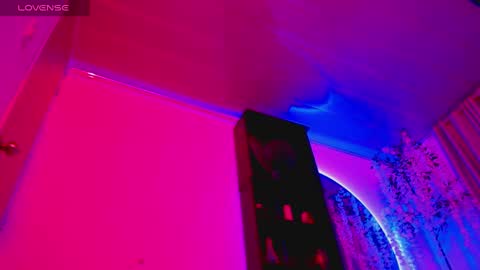 Lenna Kang online show from January 6, 1:31 am