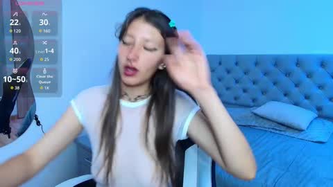 Snapshot of lenna__black chatting on December 1, 5:01 am Lenna online show from December 1, 5:01 am