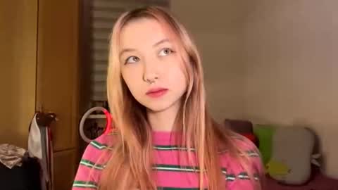 Snapshot of lenorehandelsman chatting on February 16, 12:56 pm Tagami online show from February 16, 12:56 pm