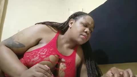 lenzo84712 online show from December 14, 4:45 pm