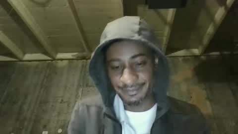 Snapshot of leo199984 chatting on January 16, 3:32 am leo199984 online show from January 16, 3:32 am