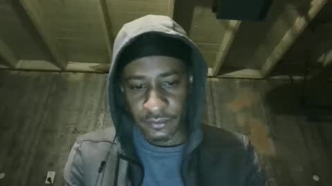 Snapshot of leo199984 chatting on February 10, 4:05 am leo199984 online show from February 10, 4:05 am