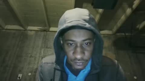 Snapshot of leo199984 chatting on February 11, 3:55 am leo199984 online show from February 11, 3:55 am