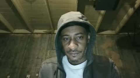 Snapshot of leo199984 chatting on February 13, 3:46 am leo199984 online show from February 13, 3:46 am