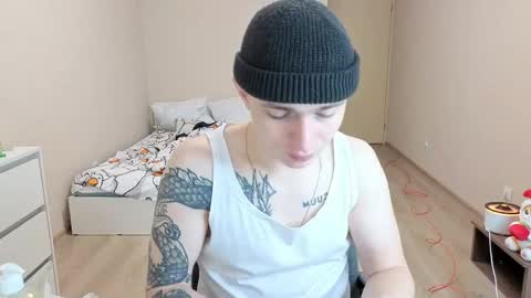 Snapshot of leo__miller chatting on May 27, 4:48 pm LEO online show from May 27, 4:48 pm