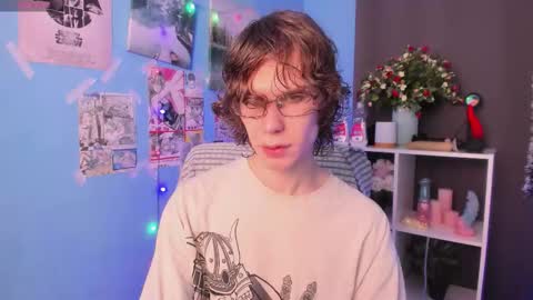 Snapshot of leo_bensyten chatting on December 14, 12:32 pm Leo online show from December 14, 12:32 pm