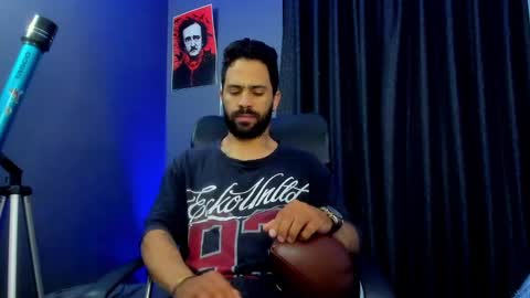 Leo  Diaz online show from February 10, 12:30 am