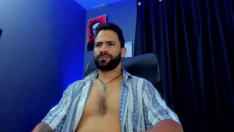 Leo  Diaz online show from March 4, 7:30 am