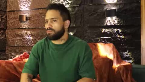 Leo  Diaz online show from October 19, 12:33 am