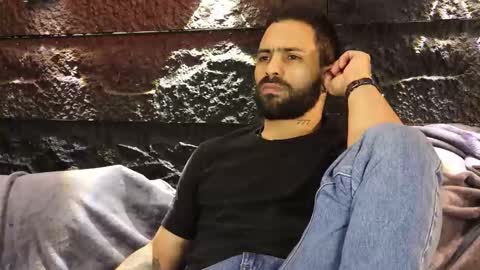 Leo  Diaz online show from November 18, 1:00 am