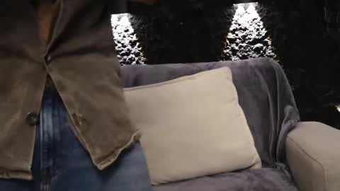 Leo  Diaz online show from December 16, 2:27 am