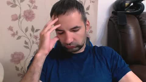 Snapshot of leo_gianni chatting on July 10, 5:45 am Leo Gianni online show from July 10, 5:45 am