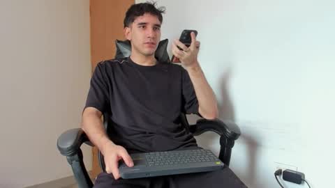 Leo Jones online show from November 6, 4:30 pm