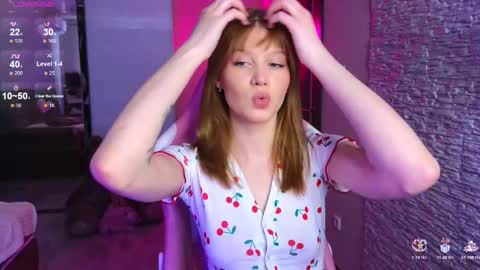 Snapshot of leo_kitty__ chatting on November 23, 9:42 am Eva online show from November 23, 9:42 am