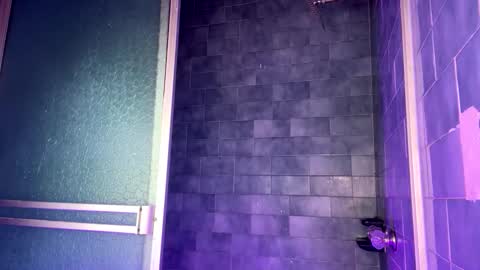 Leo online show from November 7, 4:45 am