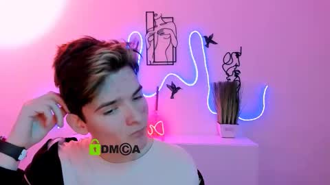 leo_valor online show from December 22, 7:44 pm