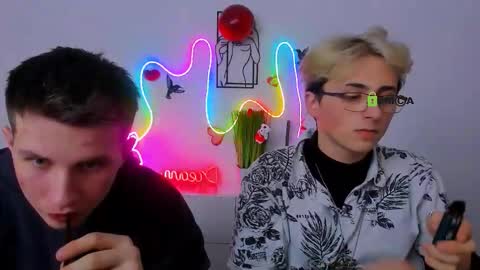 leo_valor online show from February 22, 7:23 pm