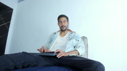 leo vesper online show from April 9, 11:48 am