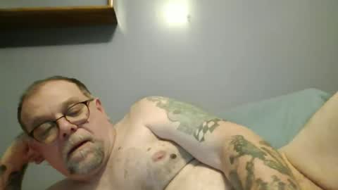Snapshot of leocat713 chatting on May 1, 2:49 am leocat713 online show from May 1, 2:49 am
