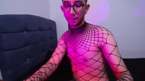 Leoh online show from October 30, 1:51 am