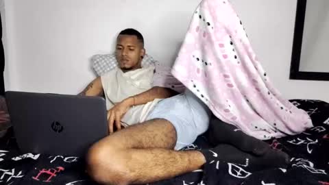 Snapshot of leohot24 chatting on January 6, 9:19 am leo online show from January 6, 9:19 am