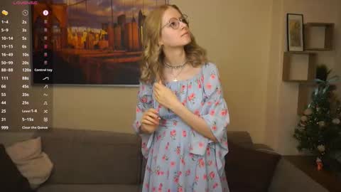 Hello Im Roxy Im just starting my journey here so lets get acquainted online show from March 4, 5:08 pm