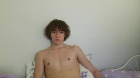 Snapshot of leon_heart666 chatting on June 5, 5:29 pm Leon online show from June 5, 5:29 pm
