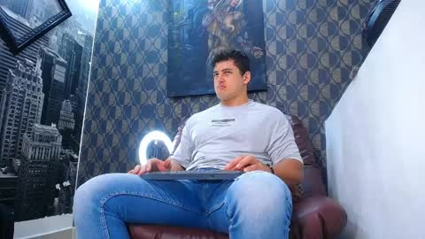 Leon Smoron online show from March 30, 2:01 am