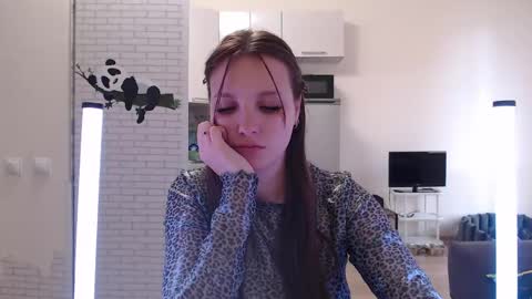 Leonaalove online show from April 23, 1:13 pm