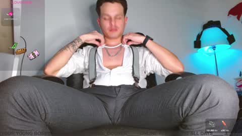 Snapshot of leonal_oconer chatting on December 7, 11:23 pm iam leonal online show from December 7, 11:23 pm