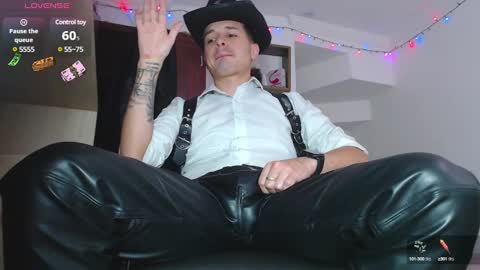 Snapshot of leonal_oconer chatting on February 20, 6:35 pm iam leonal online show from February 20, 6:35 pm