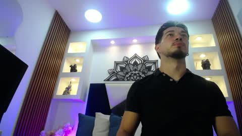 leonardo online show from April 2, 12:36 pm