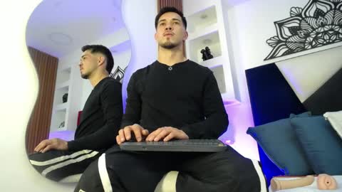 leonardo online show from April 10, 12:54 pm