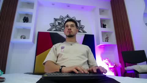 leonardo online show from April 13, 12:32 pm