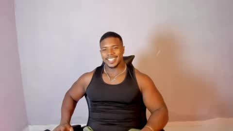 Snapshot of leonardo_jones1 chatting on June 9, 4:13 am Leandro jones online show from June 9, 4:13 am
