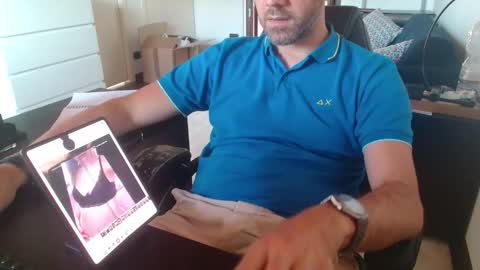 angel e sonia online show from May 28, 9:50 am