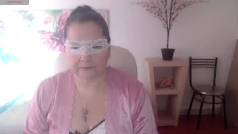Snapshot of leonela_69 chatting on February 22, 7:25 pm leonela online show from February 22, 7:25 pm