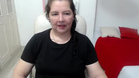 leonela   online show from June 2, 12:23 am
