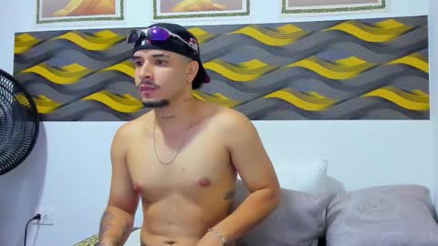 Leon online show from March 21, 12:10 pm