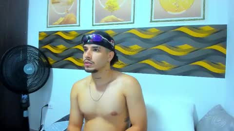 Leon online show from March 27, 7:02 pm