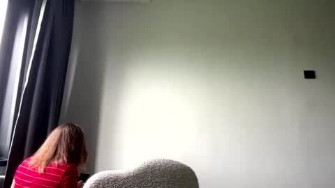 Snapshot of leonidadesantiago chatting on June 25, 9:03 am Reily online show from June 25, 9:03 am
